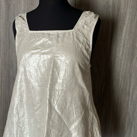 C&C California Linen Shimmer Dress - Picture 2 of 13